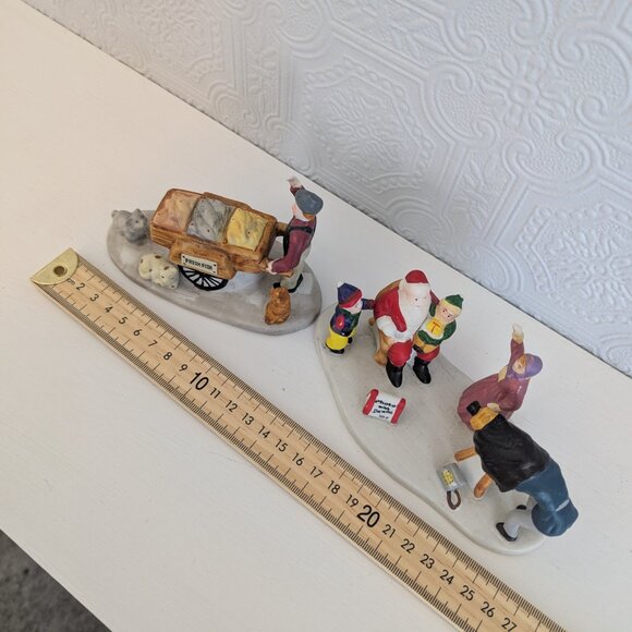 Lot of two Lemax Christmas Accessories - Picture with Santa and Fresh Fish - Picture 16 of 16